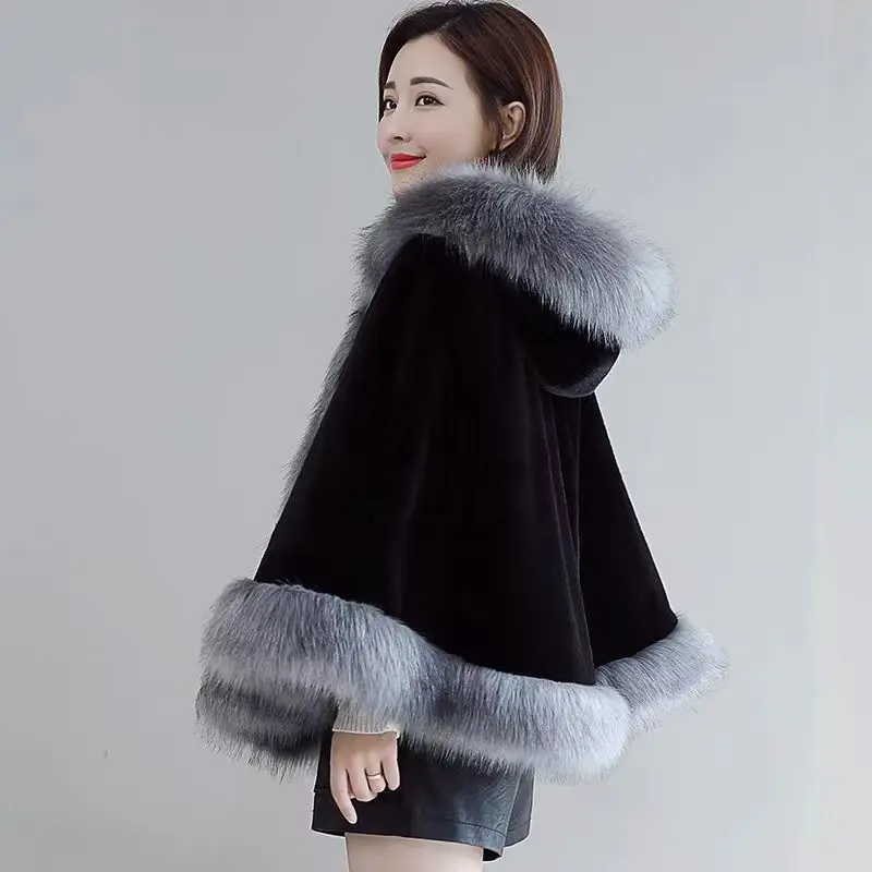 New Hooded Cape Korean Winter Shawl Outcoat Faux Fur Coat Mid-length Faux Fur Fashionable and Warm Coat for Women Women’s Wear