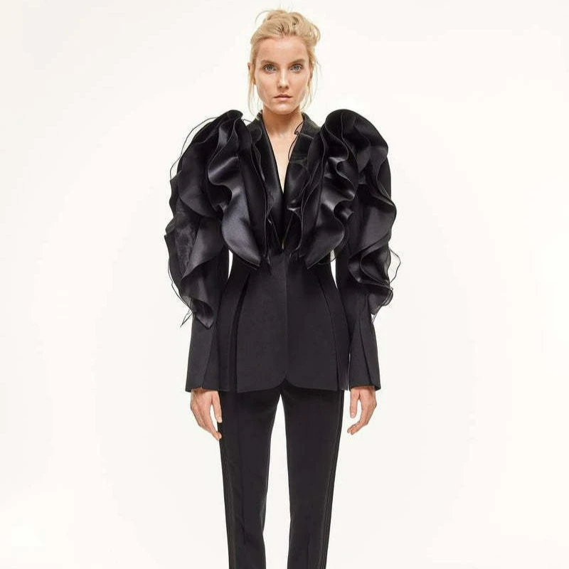 Niche Design High-end Black Three-dimensional Ruffled Edge Suit 2026 Autumn New Fashionable Asymmetrical Slimming Suit for Women