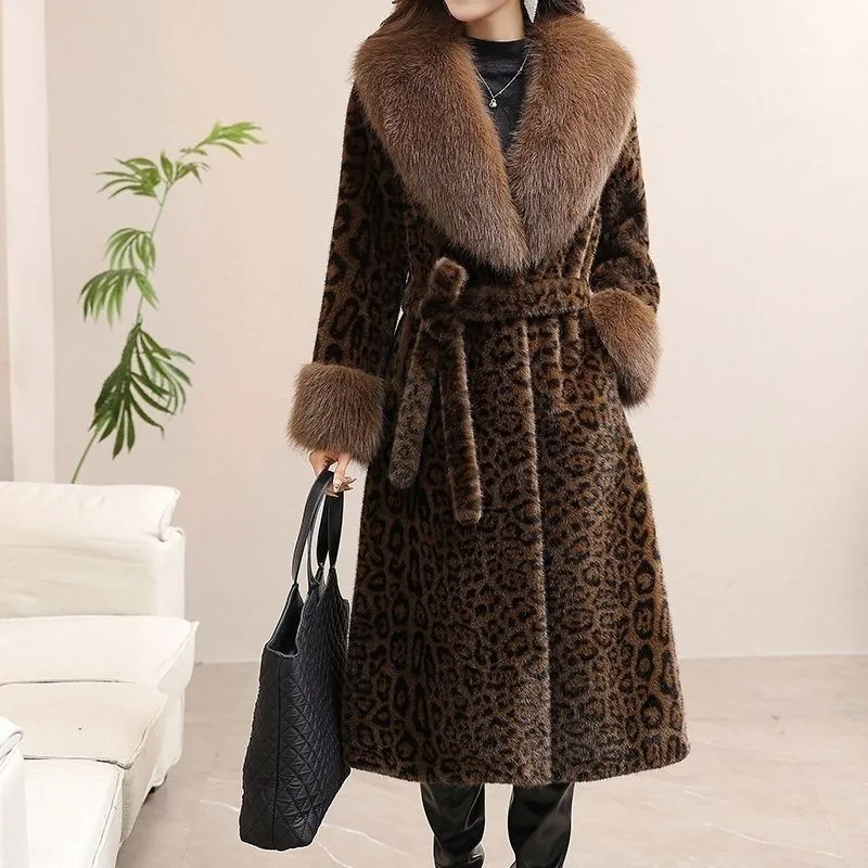 The new leather coat is a stylish and elegant mid-length shawl-neck overcoat for women