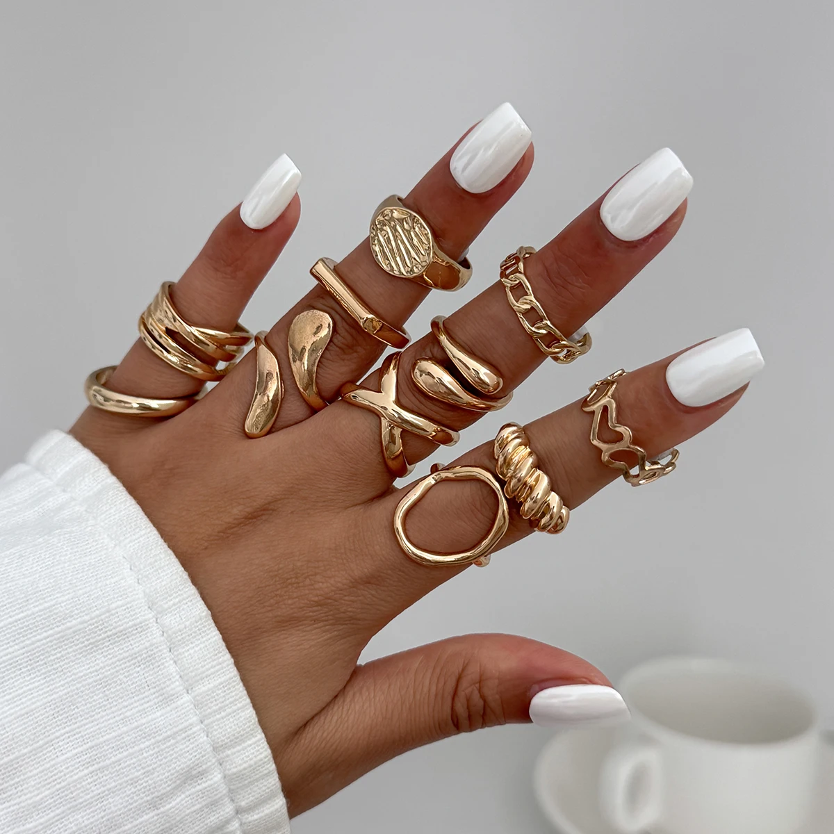 SHIXIN 11 Pcs Hip Hop Irregular Gold Color Open Ring Set for Women Punk Goth Hollow Out Heart Water Drop Rings Party Jewelry New