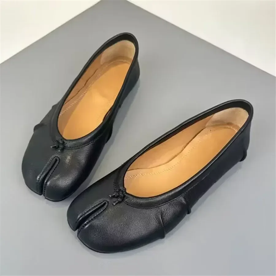 Size 35-43 Split Toe Women Ballet Flats Tabi Shoes Casual Slip-on Loafers Ladies Pleated  Leather Espadrilles Zapatillas Mujer