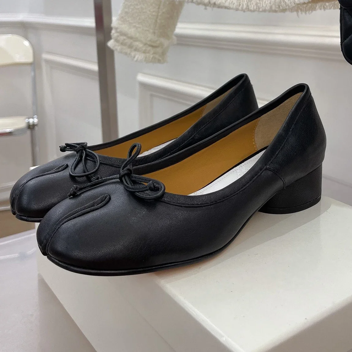 2025 Tabis Shoes Split Toe Ballet Flats Plus Size 43 Women Mary Janes Low Heel Black Leather Ballerinas Zapatos Mujer mocasines