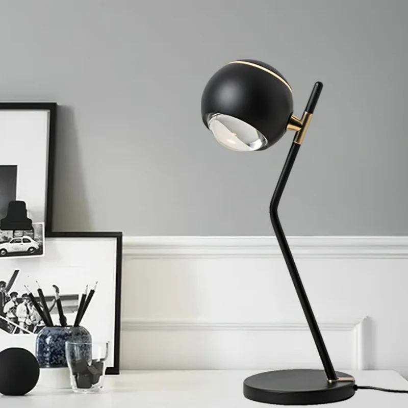 Danish Designer Minimalist Wall Lamp Modern Restaurant Living Room Bedroom Creative LED Chandelier Home Decora Lighting Fixtures