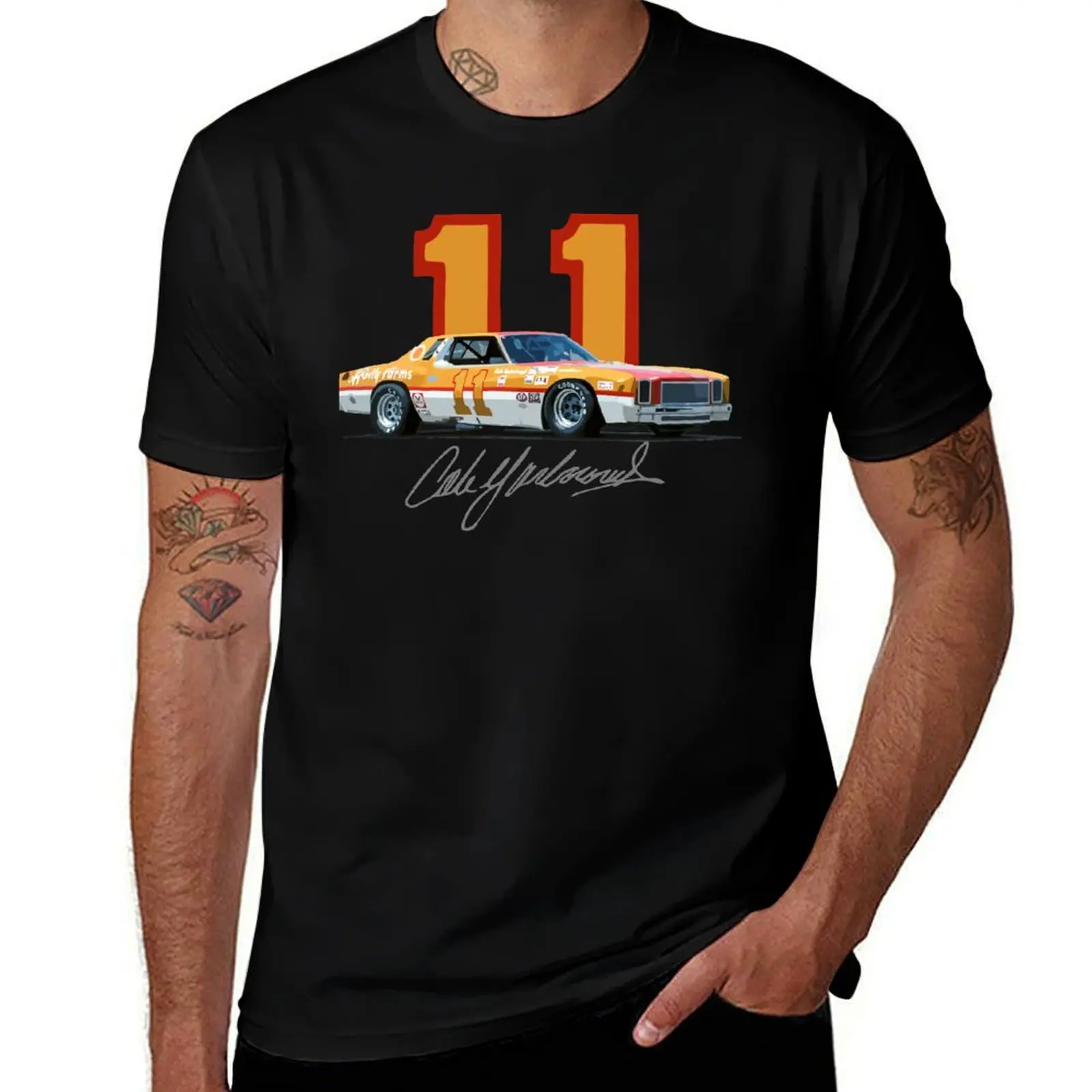 Cale Yarborough 1977 Race Car Premium Copy T-Shirt Soft Casual Short Sleeve Cotton Tee T-Shirt