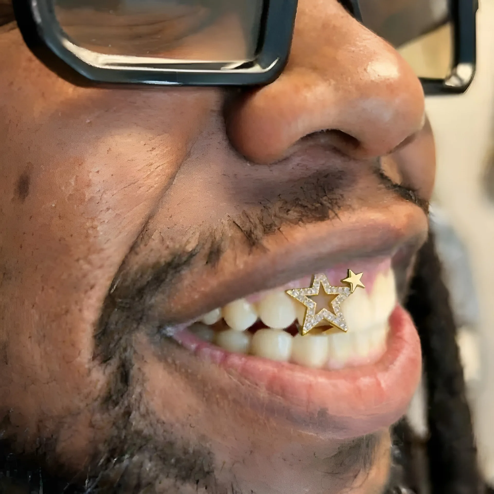 Dual Star Iced CZ Single Tooth Grillz Gold Silver Plated Hollow Star Teeth Cap Hip Hop Bling Rapper Mouth Jewelry Wholesale