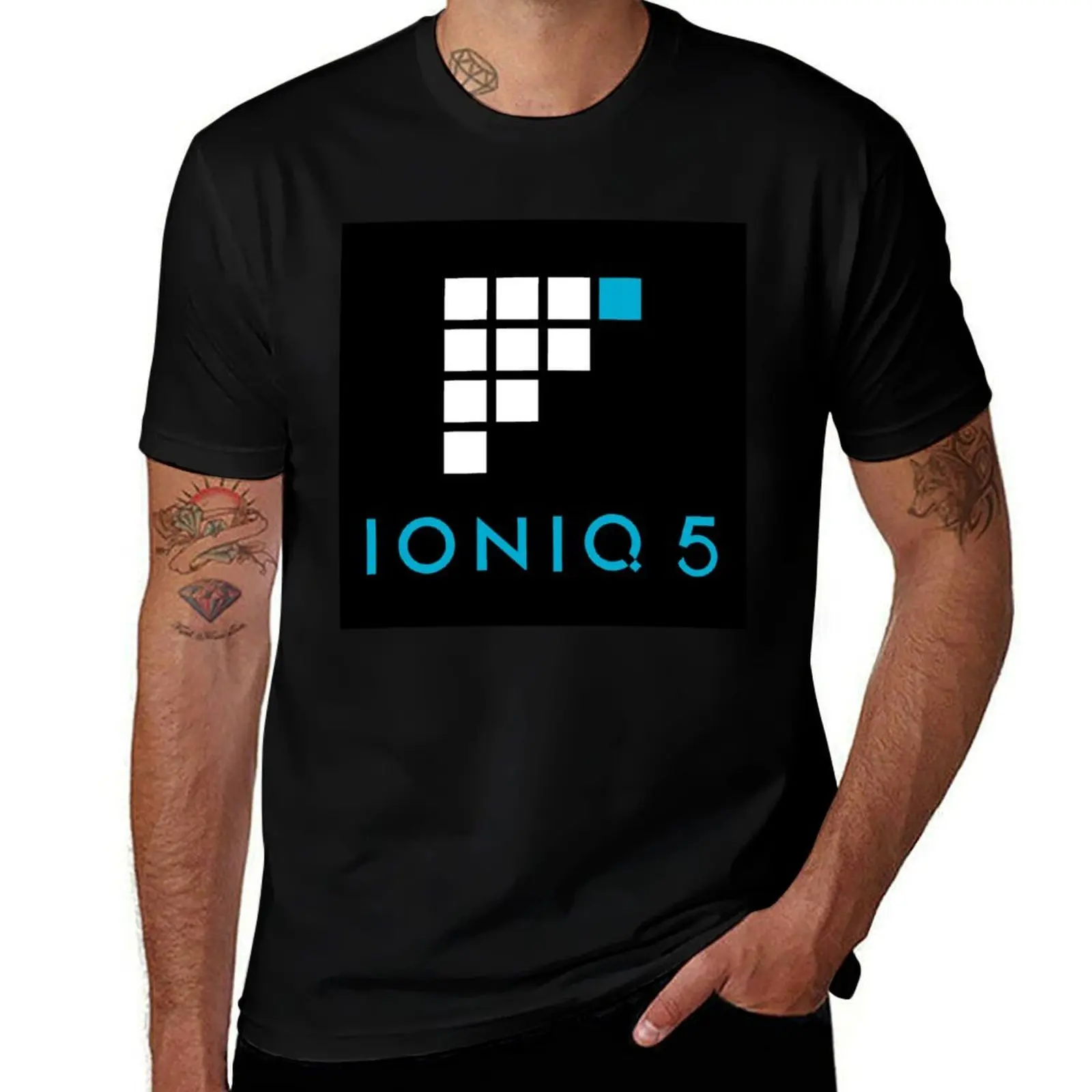 Ioniq 5 - Fully Charged logo T-Shirt Plus Size Lightweight Top