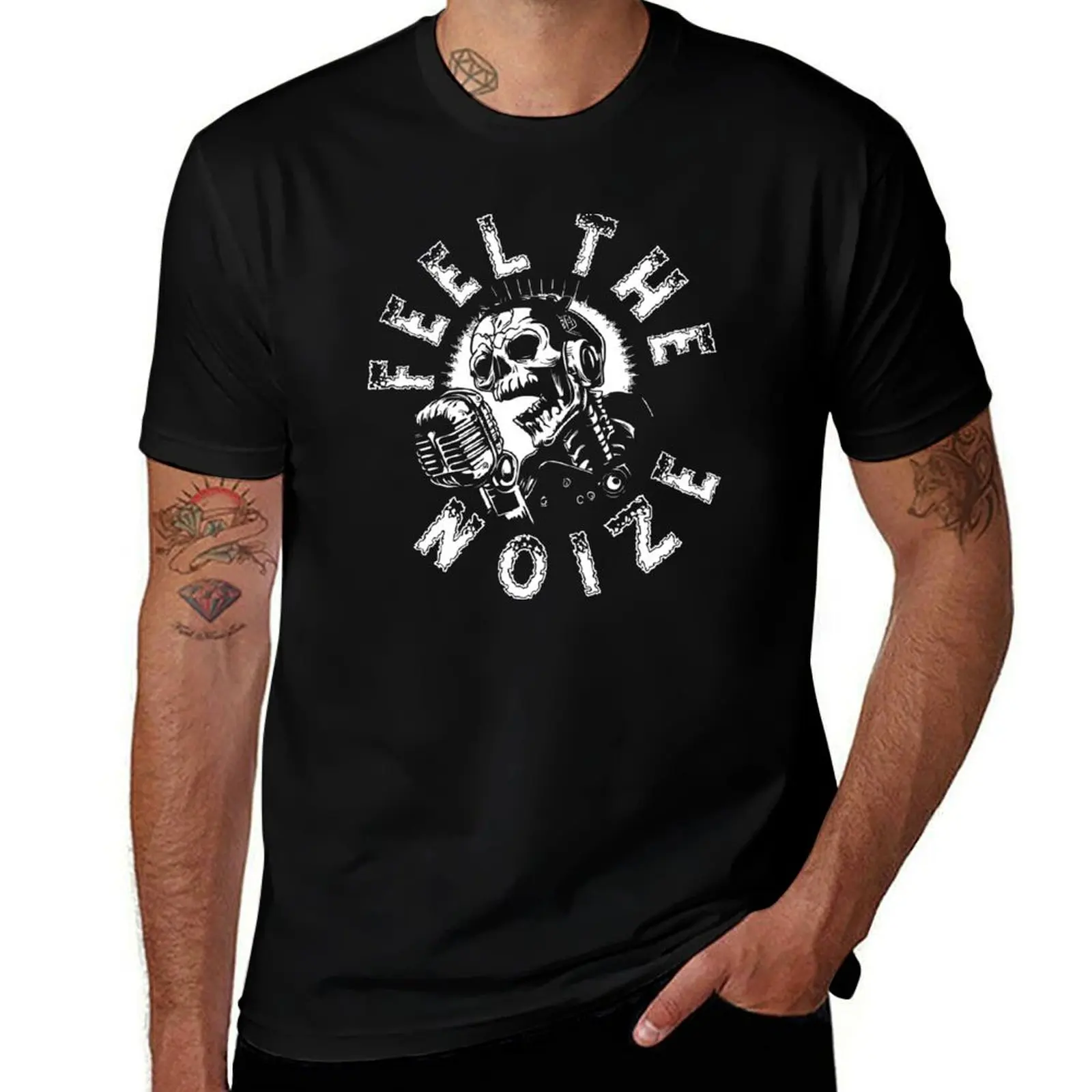 Rock skull feeling the noize! T-Shirt Festival Short Sleeve T-Shirt