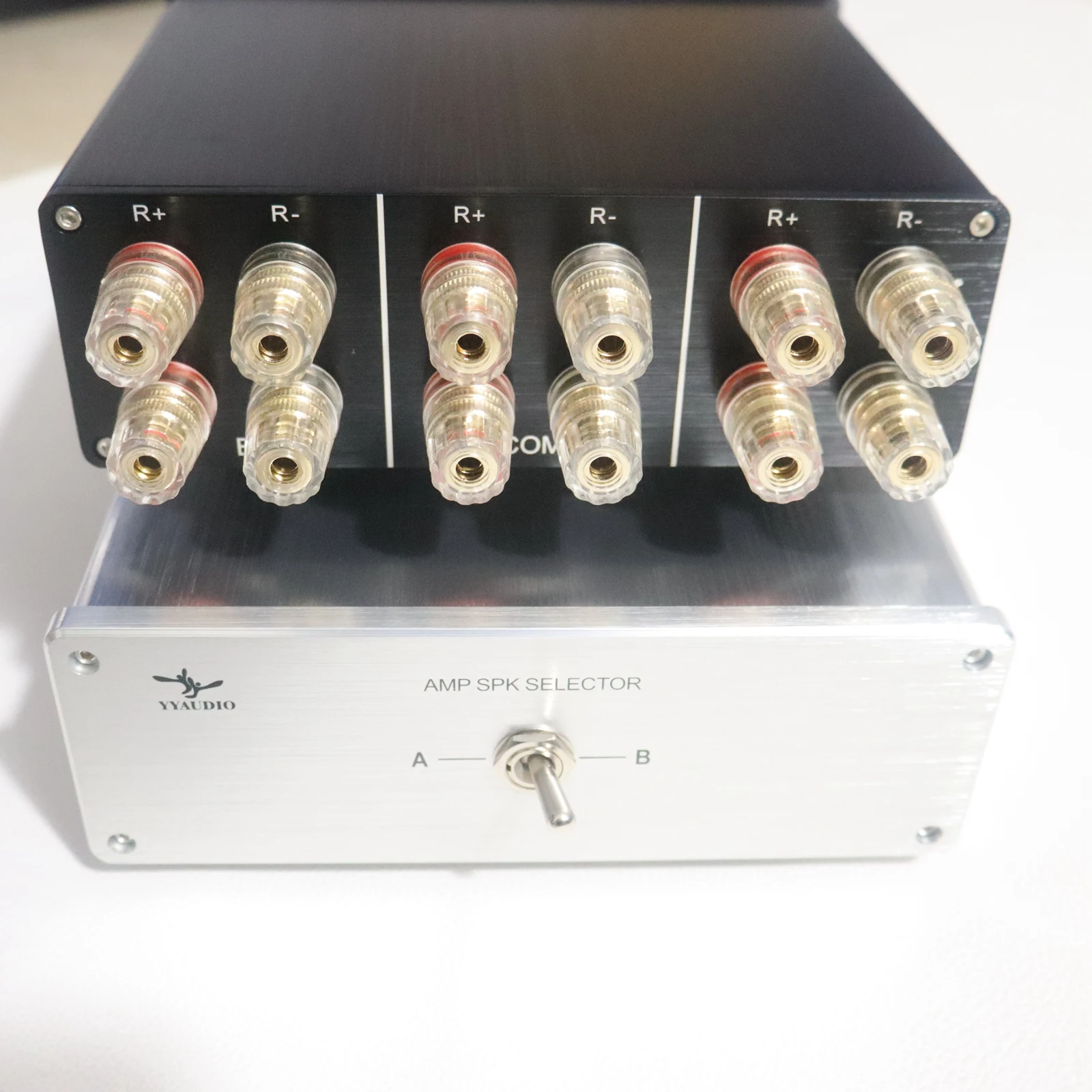 YY audio Premium 2-way audio amp amplifier speaker selector switch splitter box, 2 IN 1 OUT switcher for 2 amps or speakers