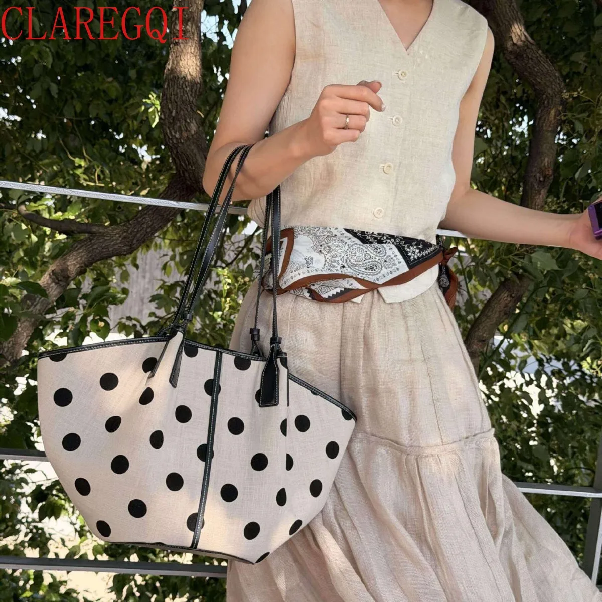 Advanced linen polka dot tote bag for women, 2026 new large capacity underarm bag, niche light luxury shoulder bag