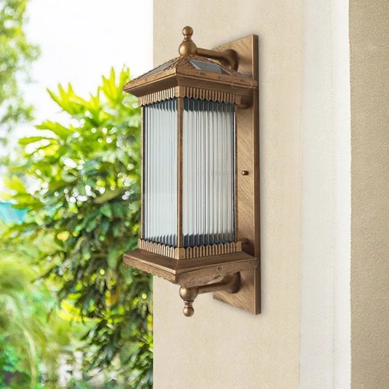 Chinese Vintage Metal Solar Waterproof LED Wall Light Outdoor Balcony Garden Villa Home Decor Novelty New Energy Saving