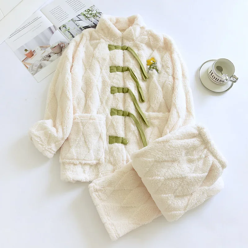 2026 Autumn/Winter Women's Pajama Set Flannel Long Sleeve Long Pants Two Piece Set With Buckle Thickened Home Clothes