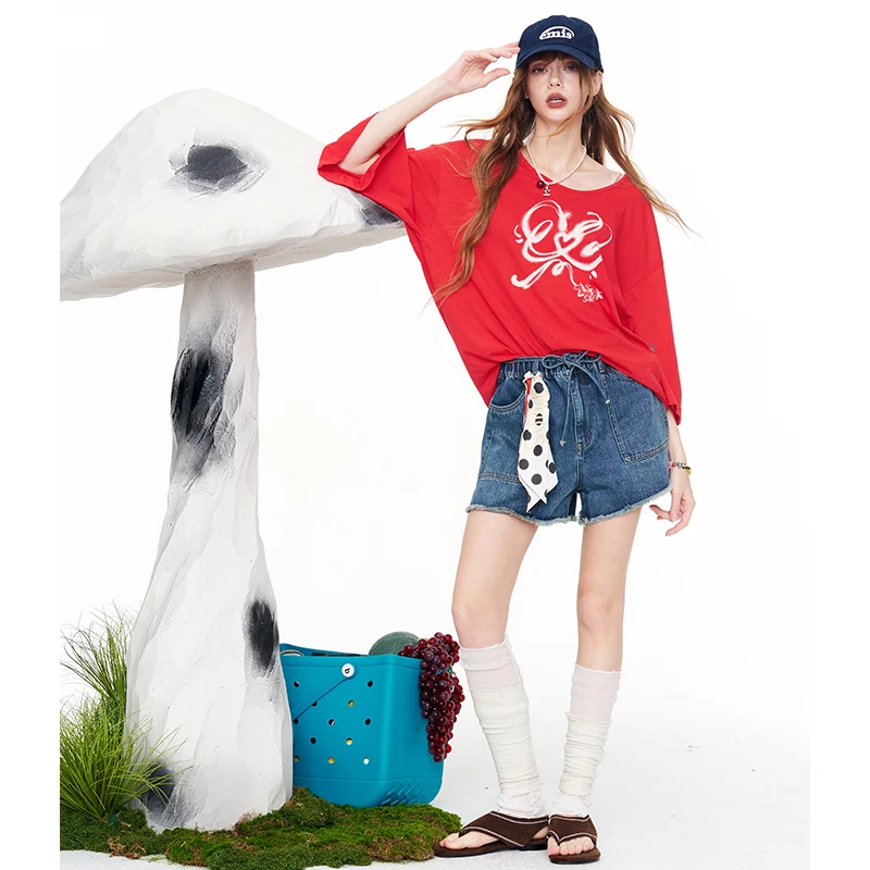 ELFSACK Oversized Half-Sleeve T-Shirt, Graffiti Heart Print Casual Loose Tee, Streetwear Y2K Top