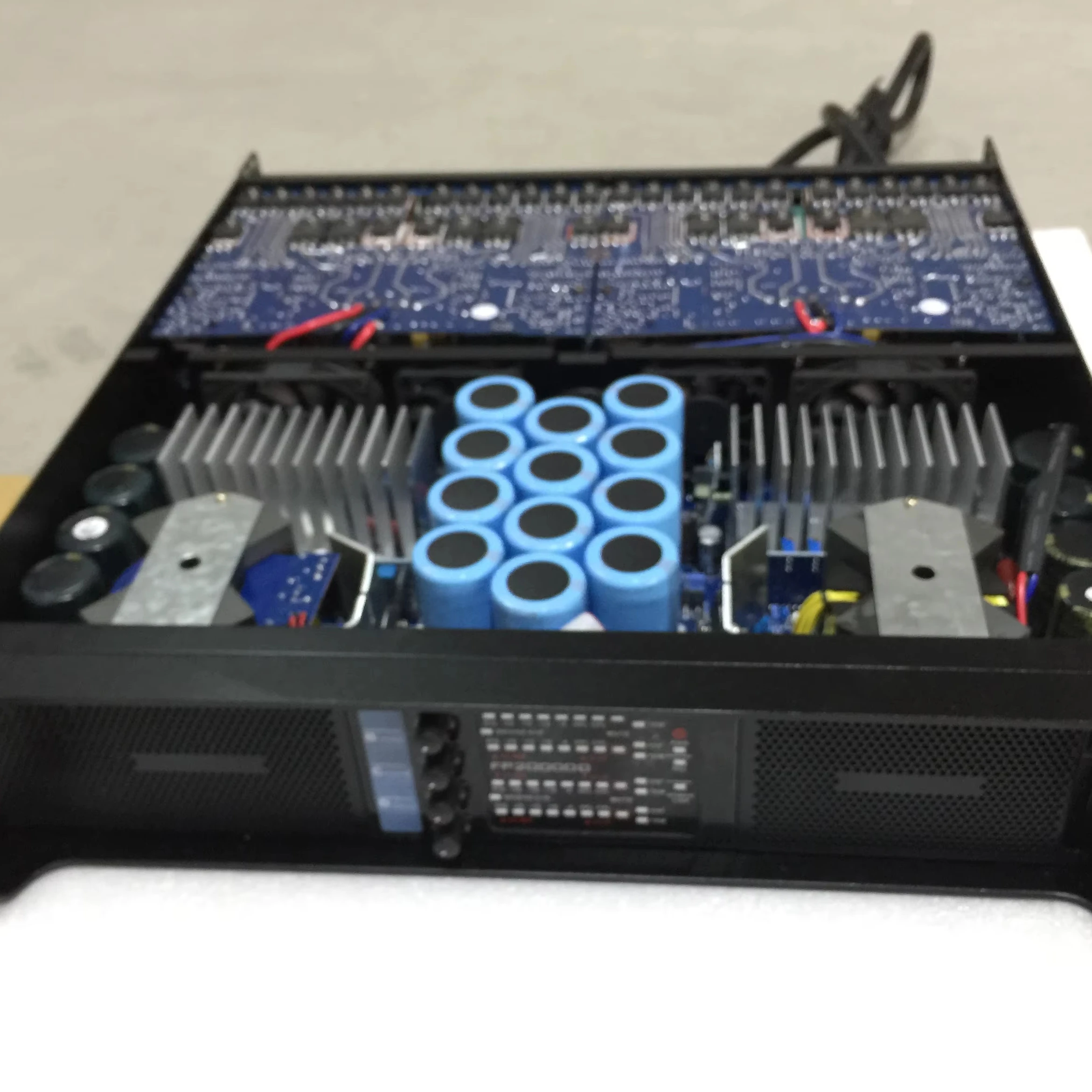 Amplifiers 4 CHANNEL  FP20000Q Big Power Small Size High Quality Good Sound
