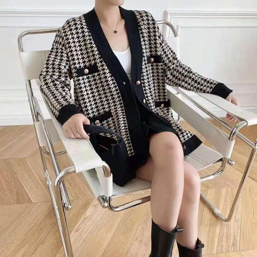 2026 Women's Fashion Neck Buttons Black Oversized Hand Teeth Knitting Open BAN Woollen Fall Winter Knitted Vintage V-Neck Long S