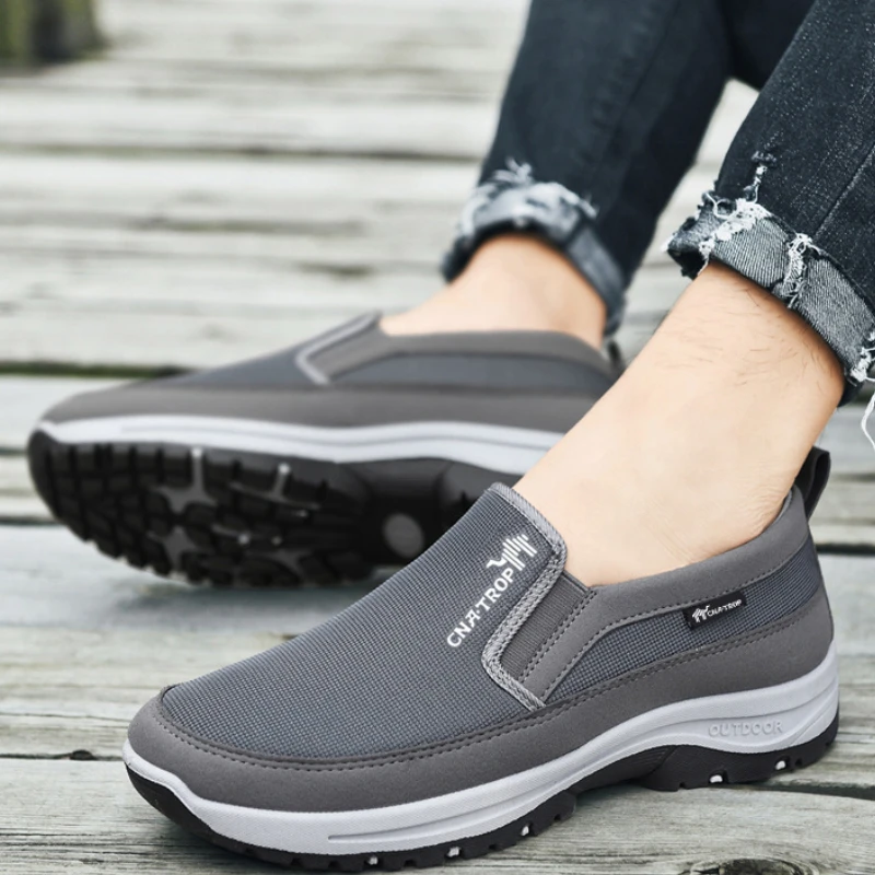 Brand Men's Casual Shoes Breathable Mesh Loafers for Man Non-Slip Comfortable Sneakers Wear-resistant Retro Man's Driving Shoes