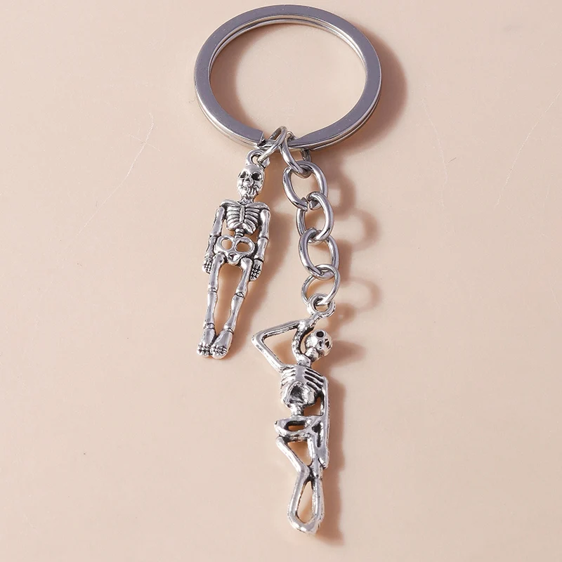 Creative Skull Butterfly Keychain Metal Punk Bat Key Ring Pendants for Car Key Holder Handbag Decor Charms Jewelry Gifts