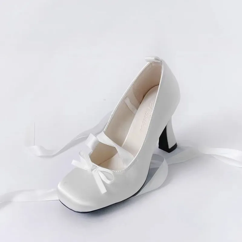 Women Ballet Shoes Temperament Square Head Bow Cross Strap Design Women Heels Luxury Satin Kitten Heel Banquet Party Dress Shoes