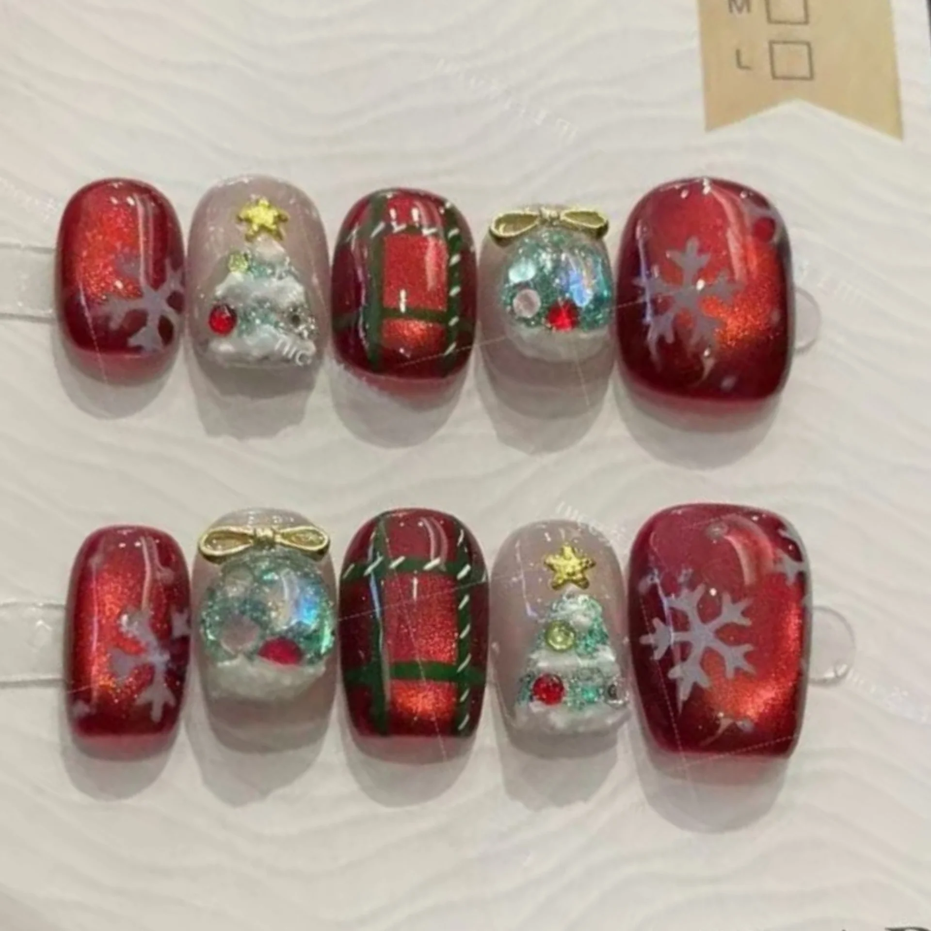10pcs Handmade False Nail Tip Christmas Cute Red Cat's Eye Short Square Round Press on Nails Art Snowflake Tree Design Fake Nail