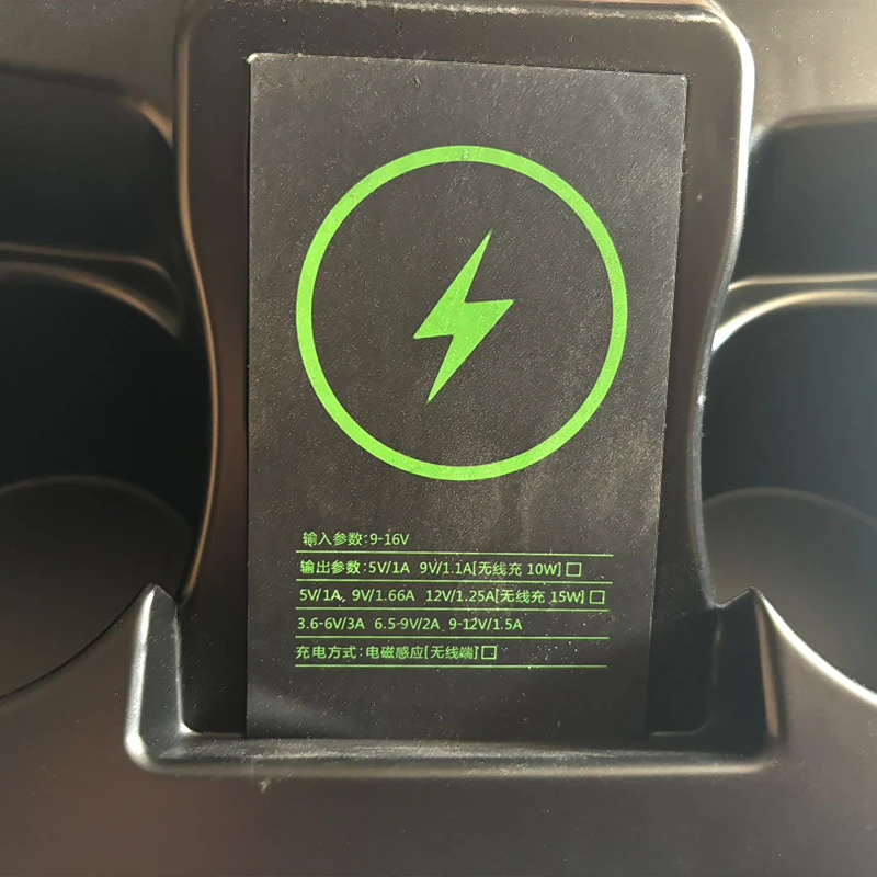 For Mercedes-Benz Vito Metis  Original Car Model Center Console Cup Holder Upgrade Wireless Charging Upgrade Accessories