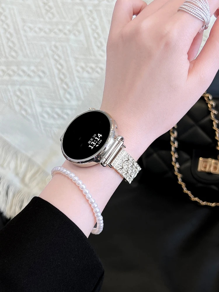Luxury Fish‑Scale Diamond Metal Strap for Samsung Galaxy Watch 6 4 Classic 5 Pro Active 2 FE 44mm 40mm Women Bracelet 18 20 22mm