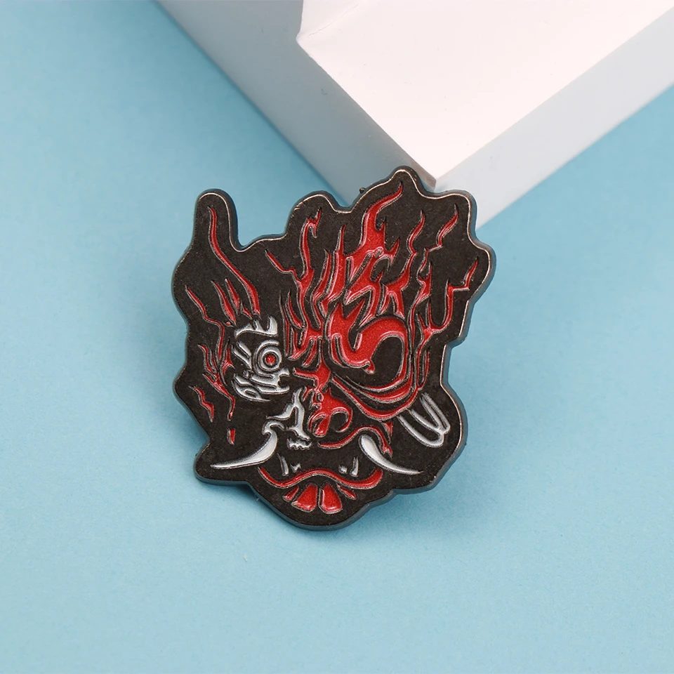 Red Devil skull Head Metal Funny Pins Brooches Badges Backpack Clothing Accessories Wholesale Jewelry Gift for Men