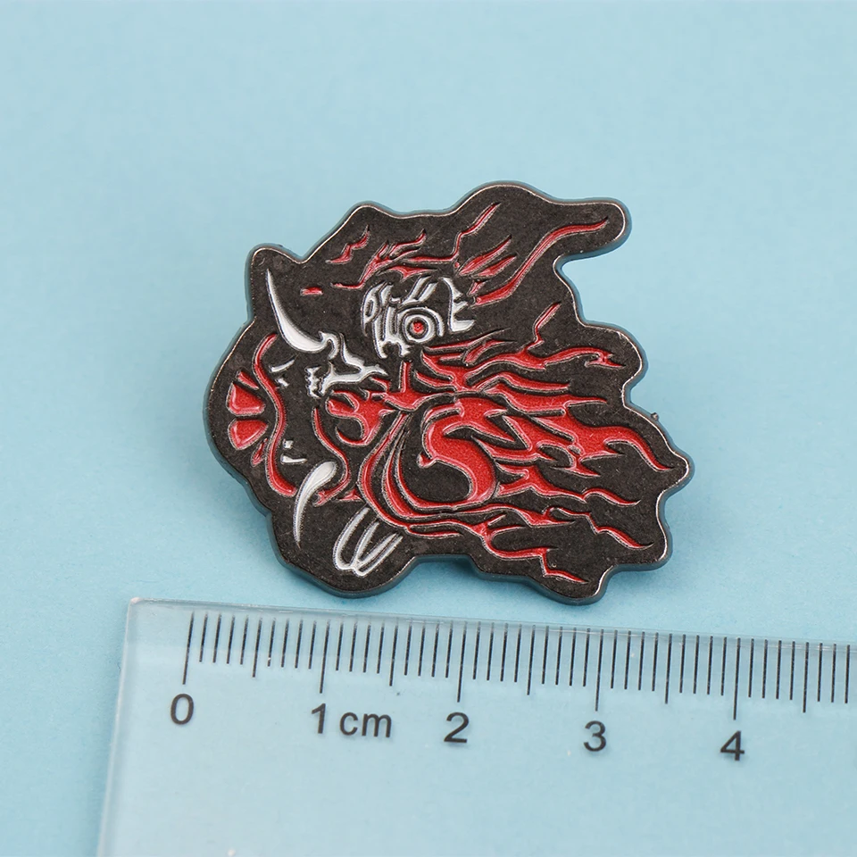 Red Devil skull Head Metal Funny Pins Brooches Badges Backpack Clothing Accessories Wholesale Jewelry Gift for Men