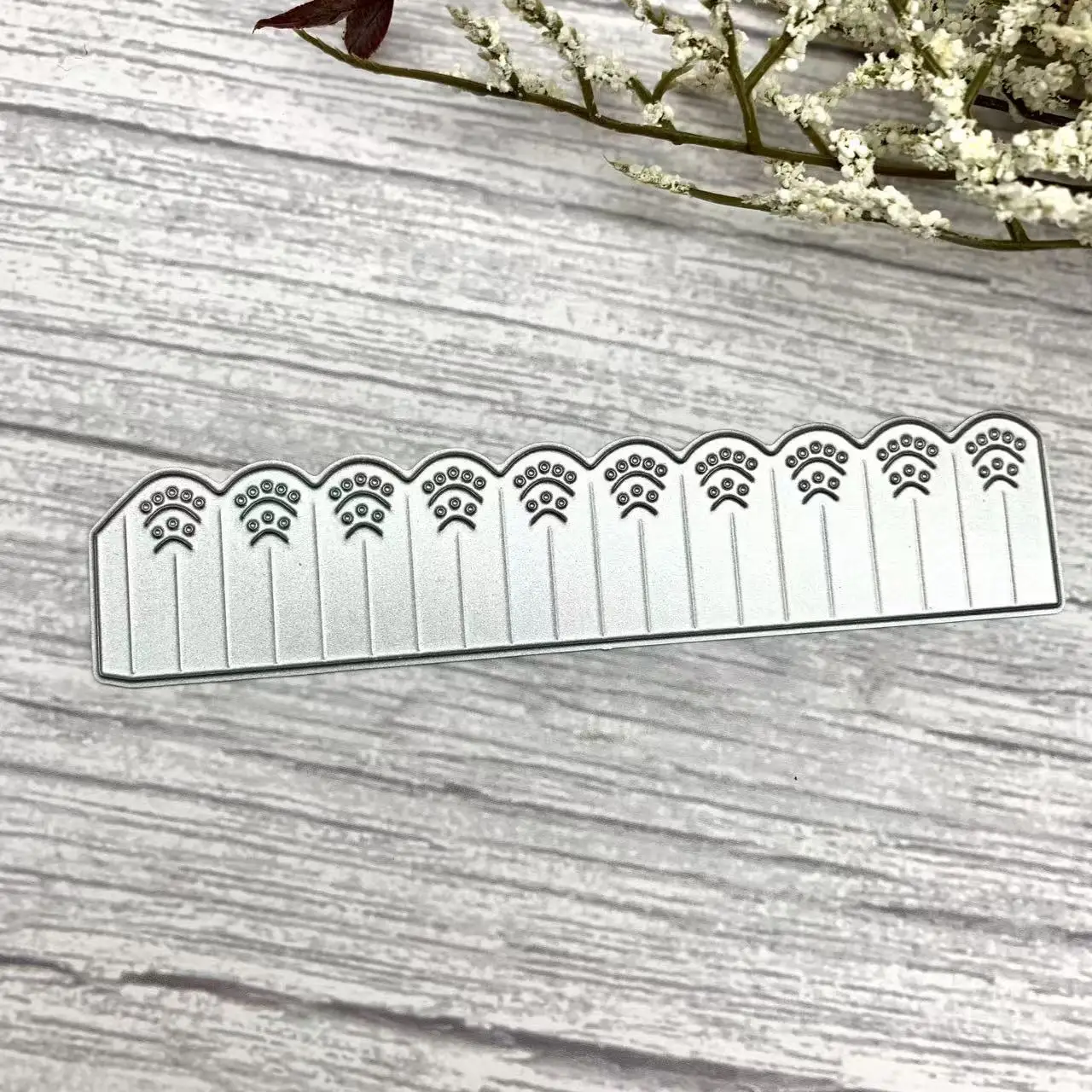 Vintage Pattern Fence Long Border Metal Cutting Dies DIY Pastoral Scrapbooking Card Edge Embossing Craft Dies