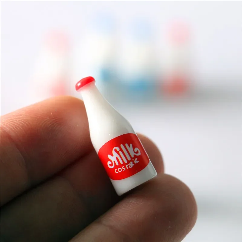 Mini 3pcs Blue Red Milk Bottle 1/12 Dollhouse Drink Food Miniature Scale Kitchen Home Decor Doll Accessories Figurines