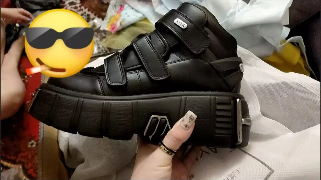 Fall 2025 New Men's British Style Lace-up Leather Spanish Metal Special-Interest Design Punk Platform Shoes Women