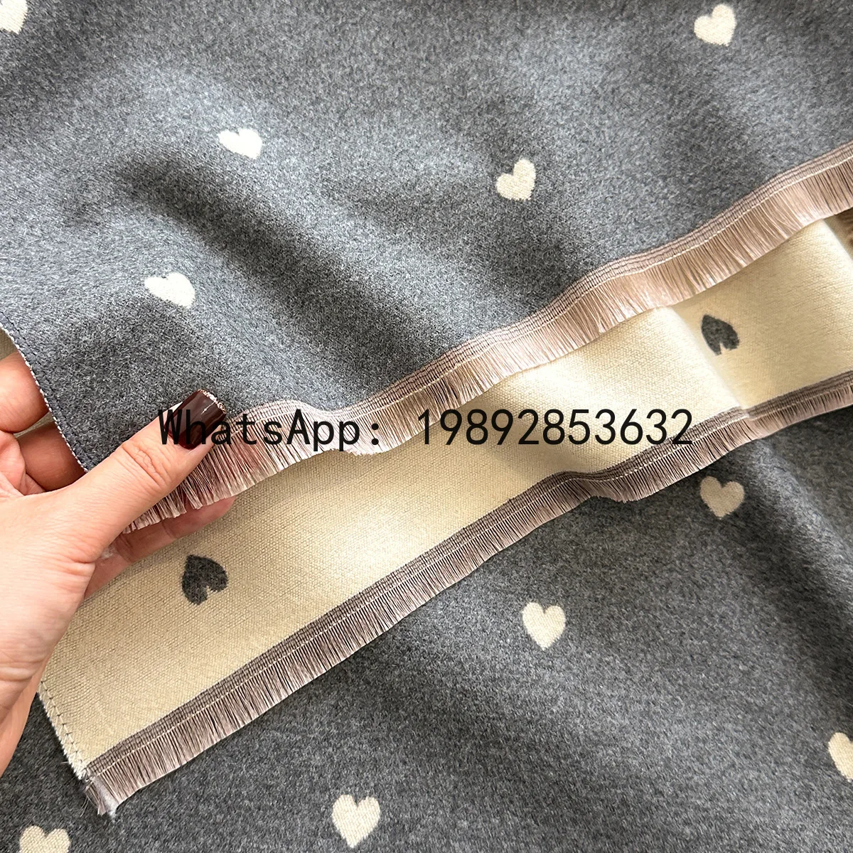PYJ heart-shaped texture color matching fashionable double-sided women's imitation cashmere thermal scarf