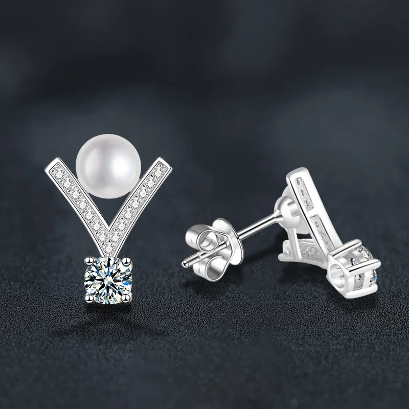 S925 pure silver V-shaped pearl earrings with moissanite temperament, light luxury, natural freshwater pearl earrings wholesale