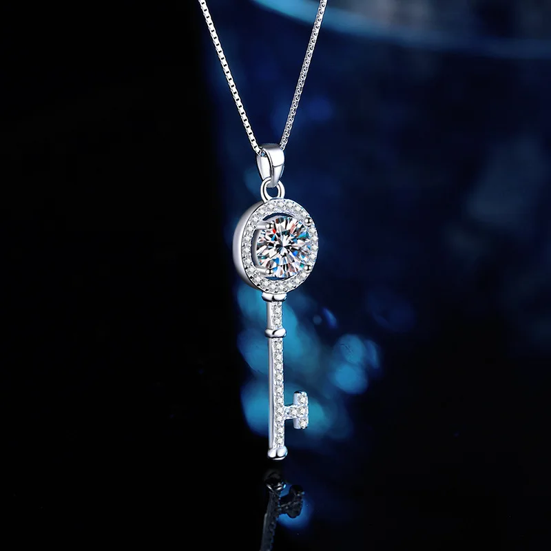 S925 Sterling Silver Moissanite Key Necklace for Women Fashion Classic Pendant Light Luxury Temperament Clavicle Chain Jewelry
