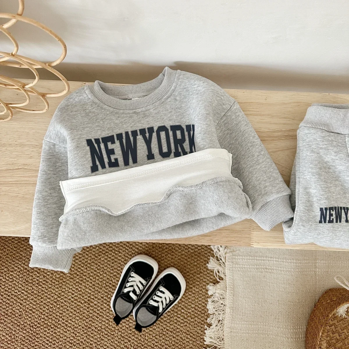 INS 2023 Winter Kids Clothing Set Boys Hoodie Set Velvet Letter Sports Suit Sweasthirt And Pants 2Pcs Training Suit Outfit