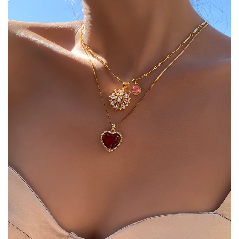 Brass With 18K Gold Red Rhinestone Zircon Heart Floral  Necklaces Women  Jewelry Punk Party Designer Club T Show Korea Japan