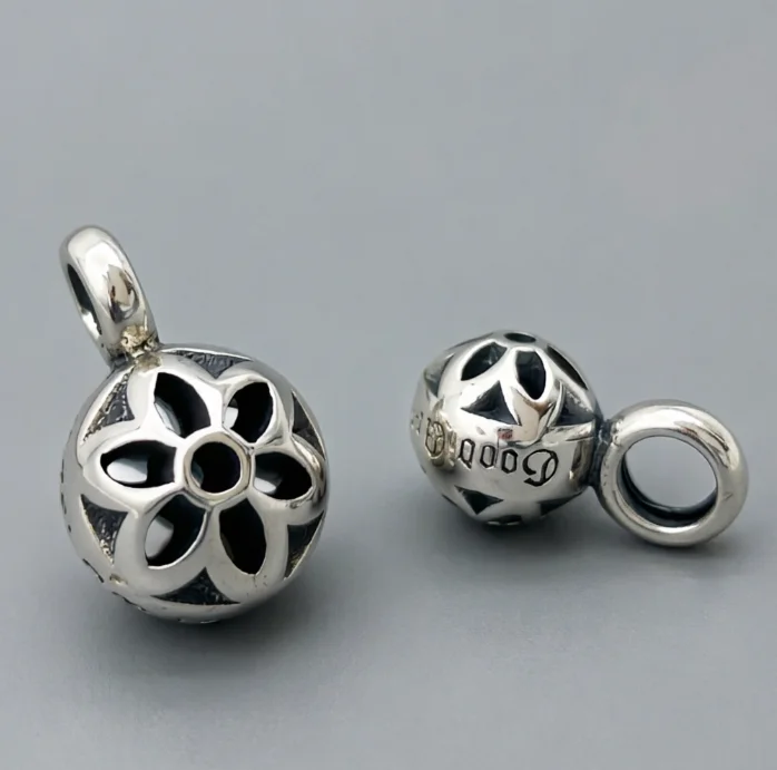 European and American trendsetters s925 pure silver design retro cherry blossom series round bead pendant women's necklace penda