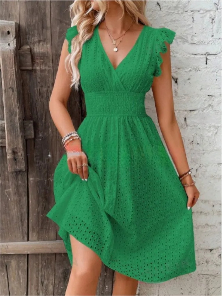 2025 New Women's Lace Dress Hollow Small Holes Cutout Slimming Fashion V Neck Airholes Dress Lace Sleeves Dresses Summer Woman