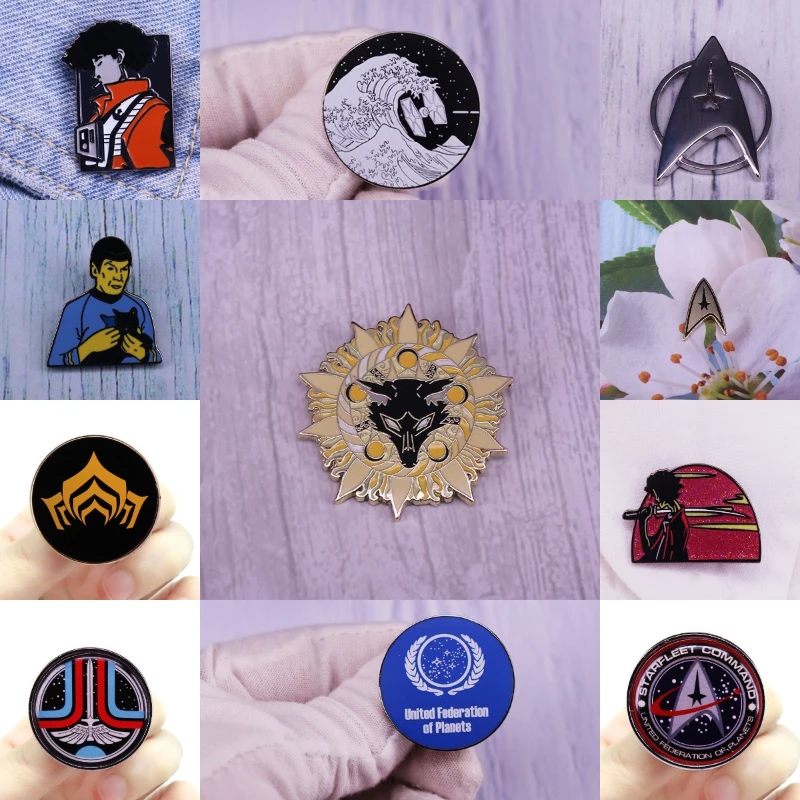 Space Trek Enamel Pins Custom Galactic Alien War Science Fiction Movie Brooches Luxury Copper Lapel Badges Fashion Jewelry