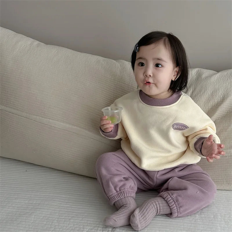 Girls' Fleece-Lined Winter Outfit Baby Outdoor Clothing Children's Two-Piece Set Winter Thickened Infant Set
