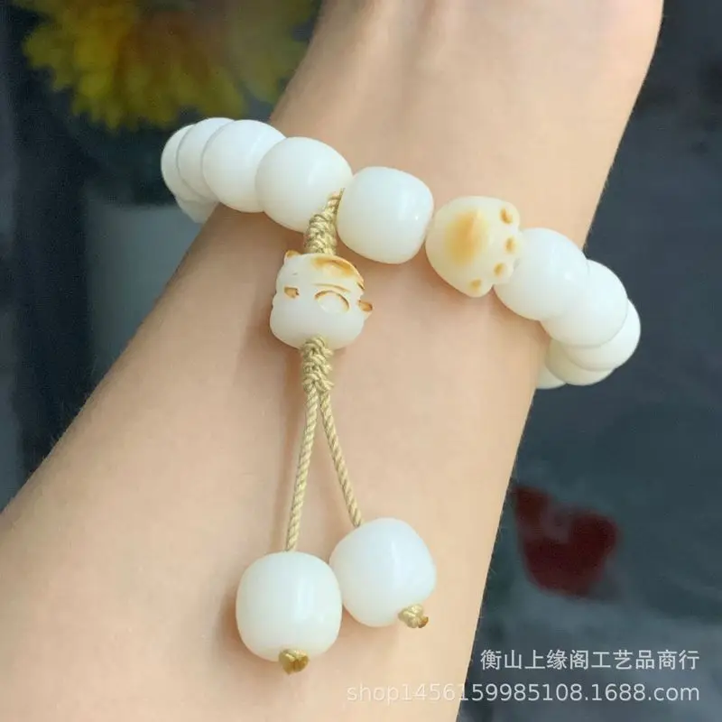 Charcoal-burned paw bodhi root , soft and cute Siamese cat bracelet, decorative accessory gift