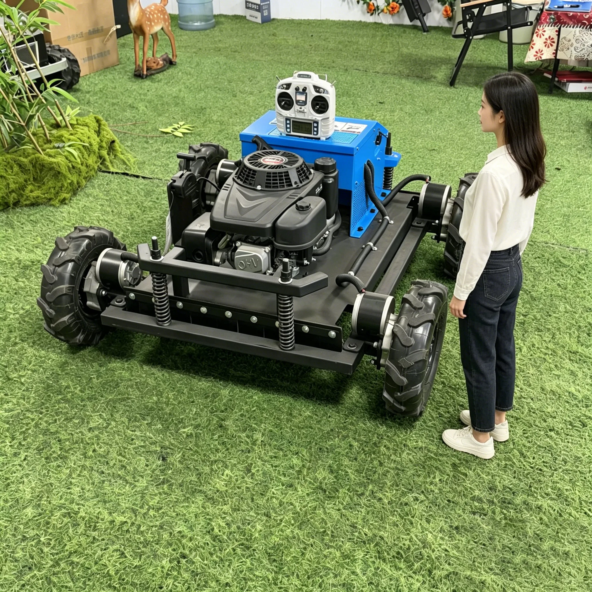 Customized lawn mower, all-in-one machine for land reclamation and grass crushing, a good helper for weeding