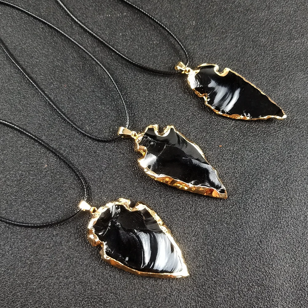 Natural Black Obsidian Arrow Shaped Crystals Pendant Golden Edge Plated Raw Healing Crystal Irregular Arrow Head Amulet Necklace