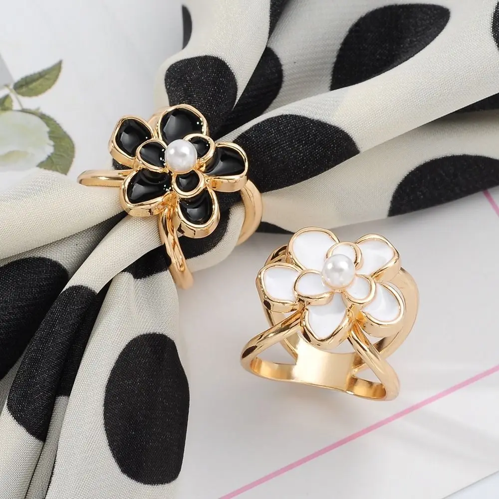 Fashion Alloy Scarf Buckle Crystal Knotting Artifact Shawl Ring Clip DIY Multifunctional Scarf Clasp Jewelry Accessories