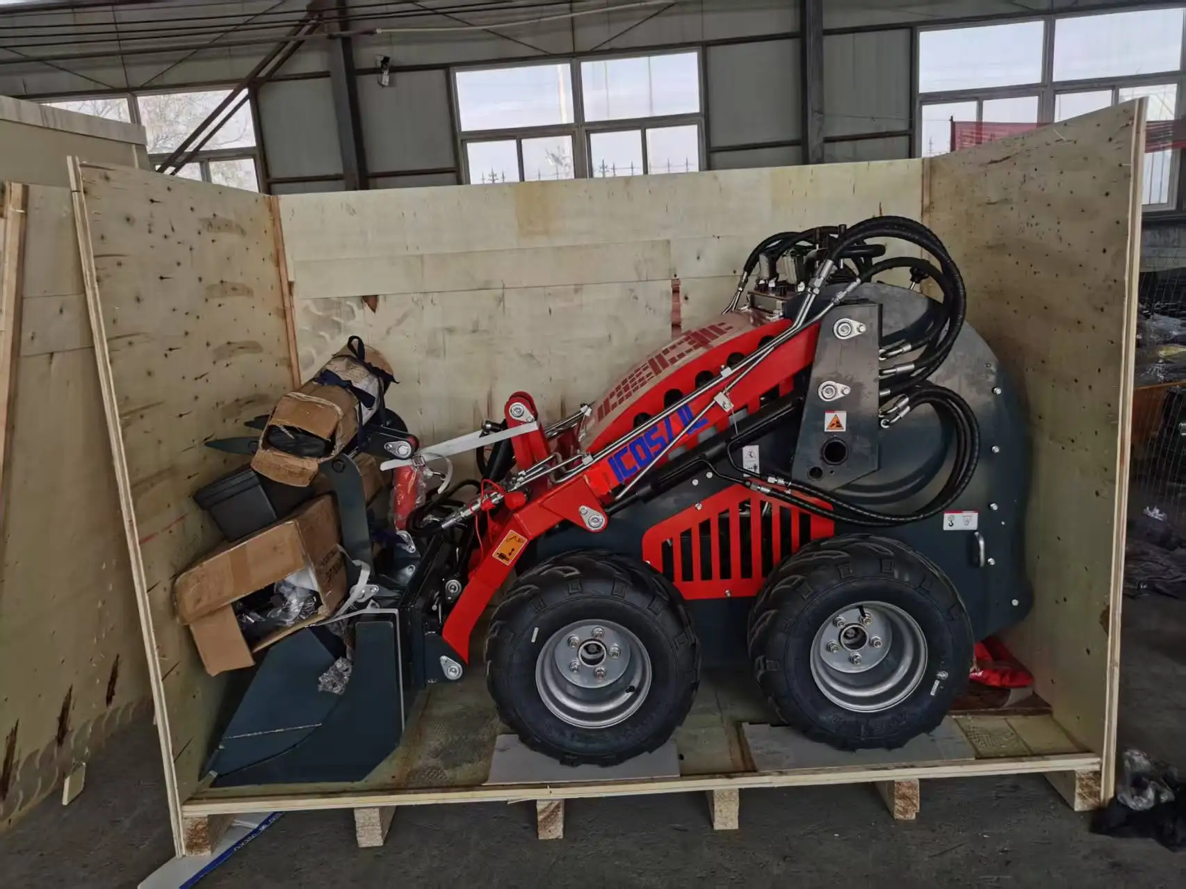 380E Skid Steer Loader Four-Wheel Drive with Rubber Tracks Compact Wheel Multifunctional Skid Steer Loader