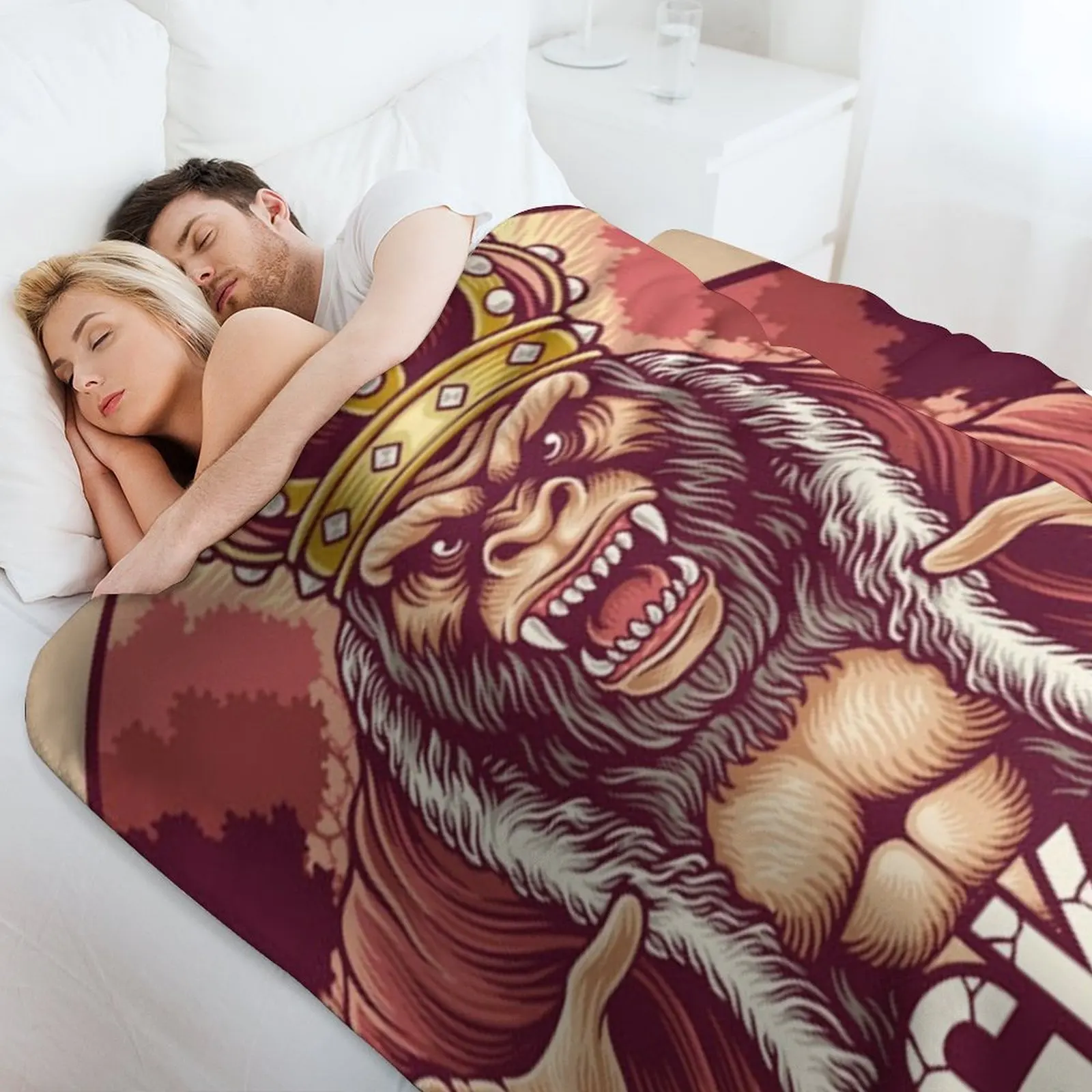 King kong character Throw Blanket Machine Washable Soft Warm Blanket