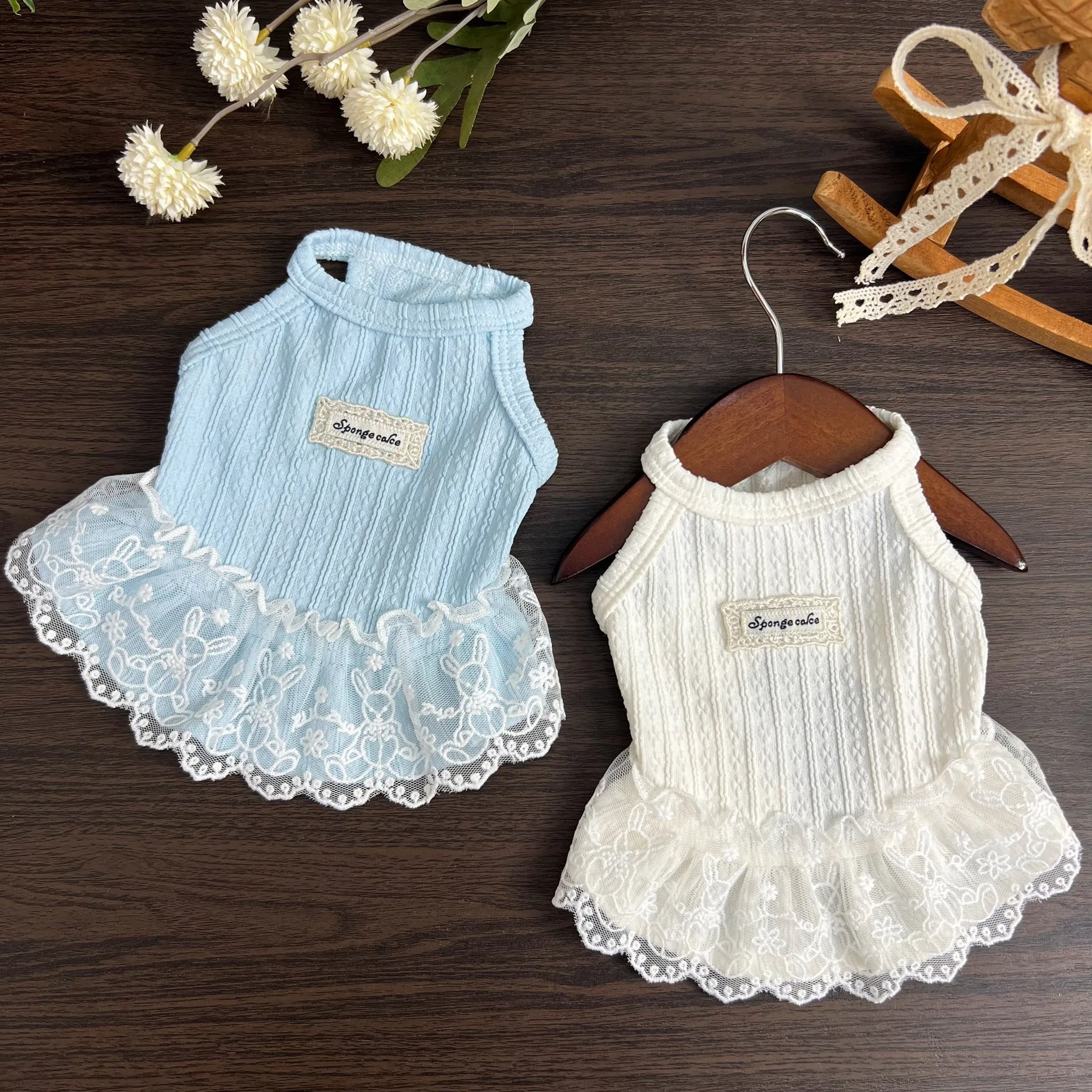 Lace Flower Clothes Dog Fried Dough Twists Princess Skirt Pet Summer Breathable Suspender Anti-fur Shedding Teddy Dresses