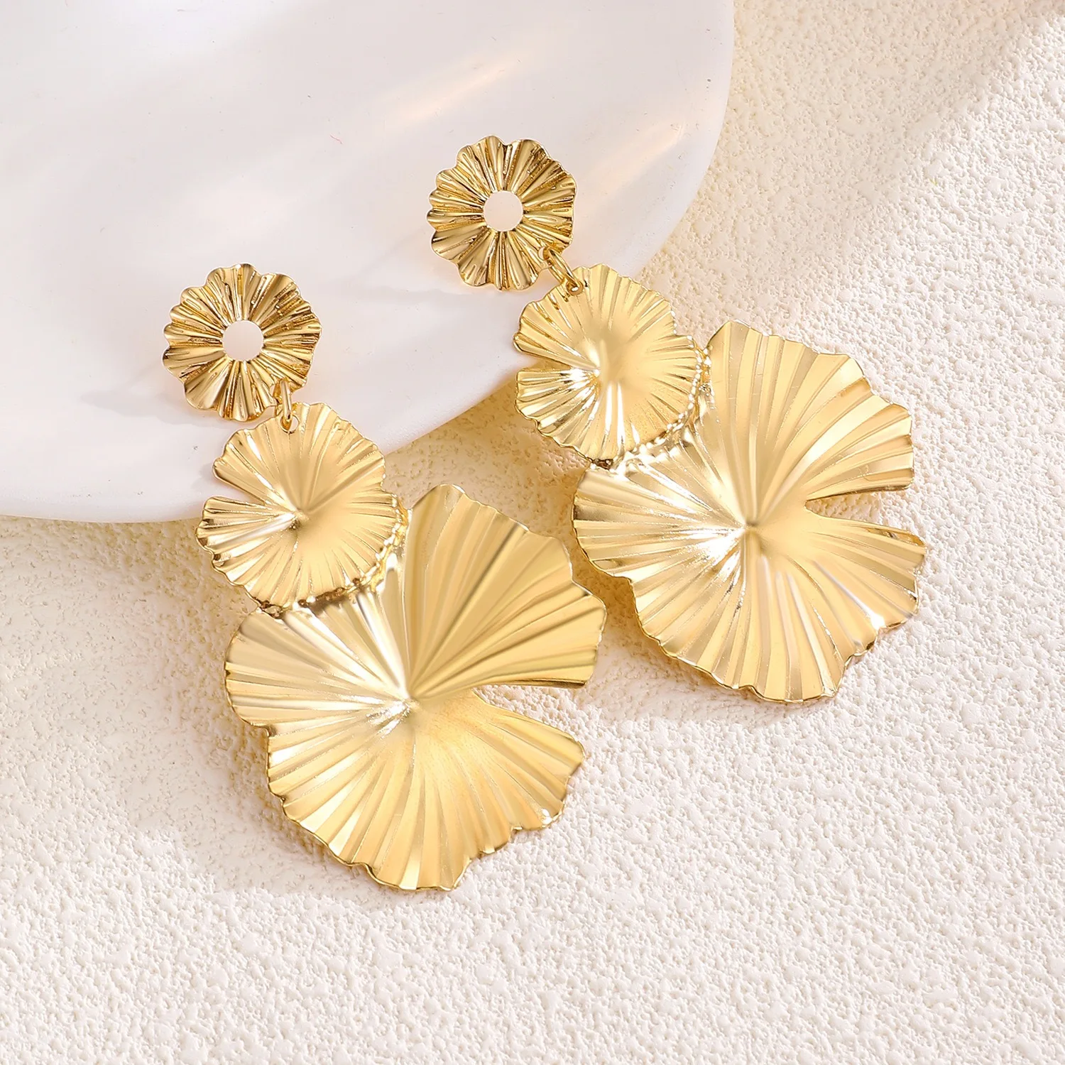 New Exaggerated Vintage Floral Earrings Stylish Fashionable Women's Accessory Gift