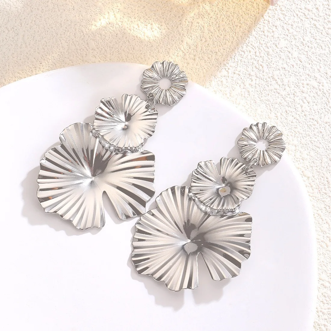 New Exaggerated Vintage Floral Earrings Stylish Fashionable Women's Accessory Gift