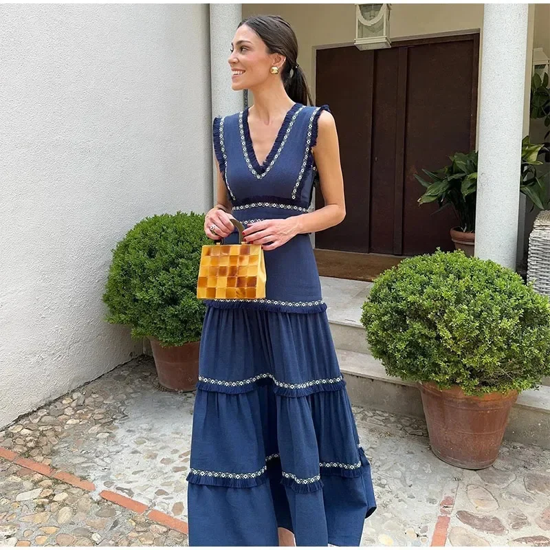 New Fashion Women Sexy V-neck Tassel Splicing Sleeveless High Waist Long Cheongsam Dress Female Casual Layer Long Pleated Dress