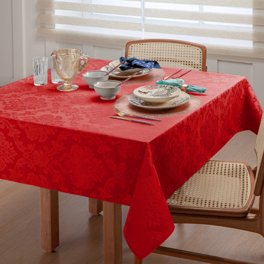 Toalha de Mesa Vermelha Jacquard Natal 8 Lugares Elegância com Tecido de Relevo