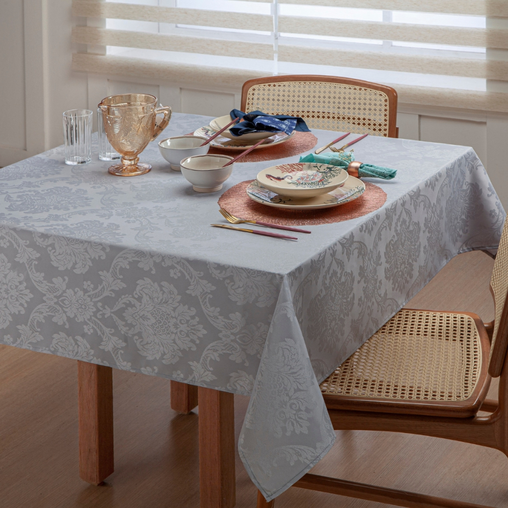 Toalha de Mesa Cinza Jacquard 10 Lugares Modernidade e Estilo com Tecido de Relevo
